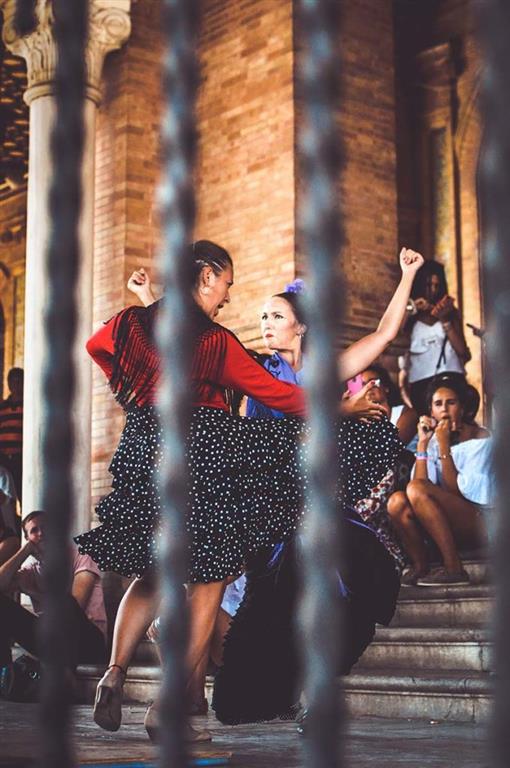 Spanish women dancing.